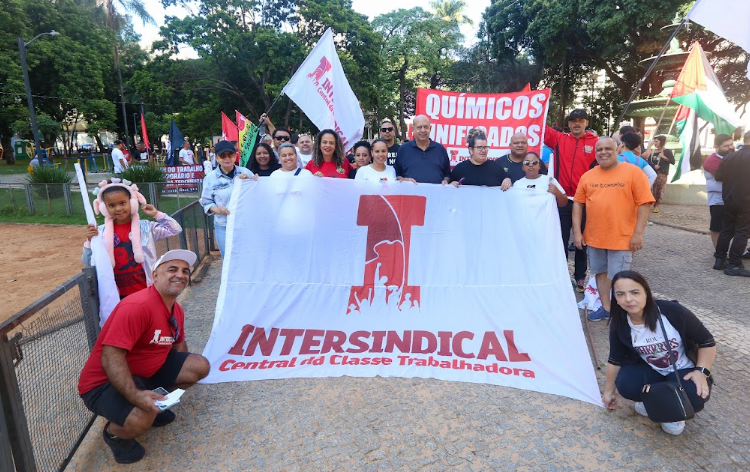 PELO FIM DA ESCALA 6X1! TRABALHADORES NA RUA NO 1º DE MAIO